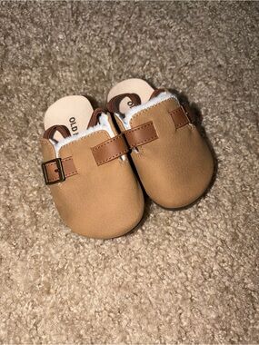 Old Navy Tan and Brown Baby Slip-On Buckle Shoes